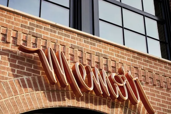 Photo 1 - Memoir Wedgewood Houston