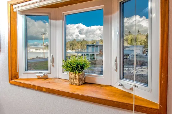Photo 1 - Cornet Bay Cottage in Oak Harbor