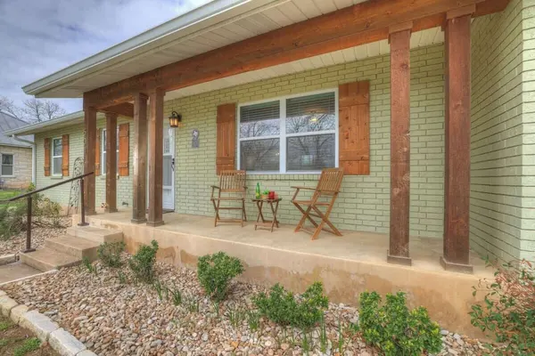 Photo 1 - Cora Street Cottage