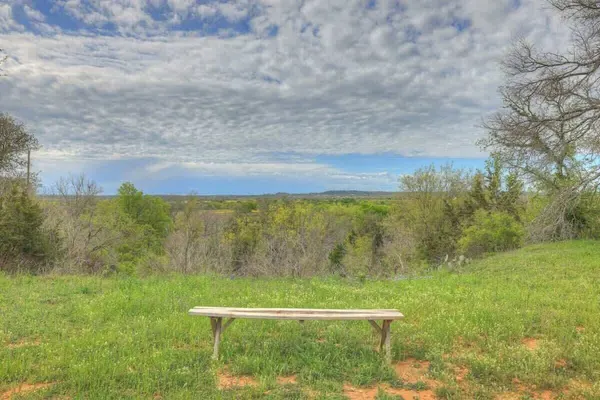 Photo 1 - River Oaks Retreat With Hot Tub
