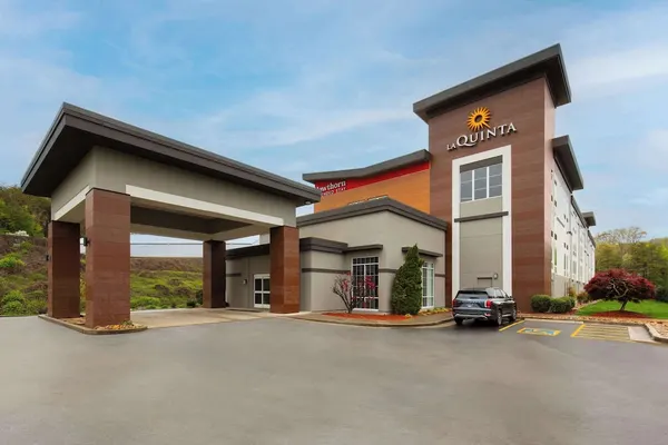 Photo 1 - Hawthorn Extended Stay By Wyndham Knoxville