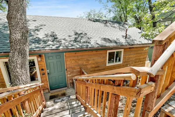 Photo 1 - Black OAK Cabin #1977