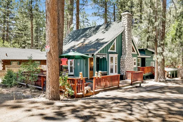 Photo 1 - Twin Pines Lodge #2458
