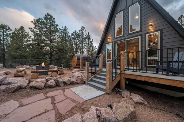 Photo 1 - Acute Cabin