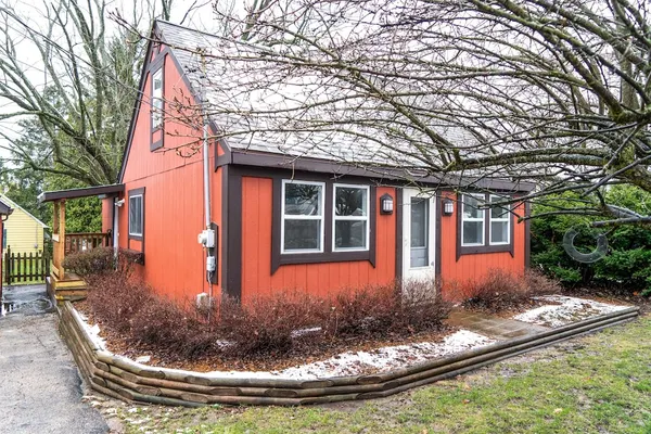 Photo 1 - Crimson Cottage