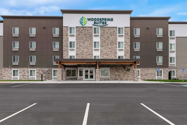 Photo 1 - Woodspring Suites Kansas City Airport