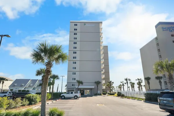 Photo 1 - Tradewinds 001