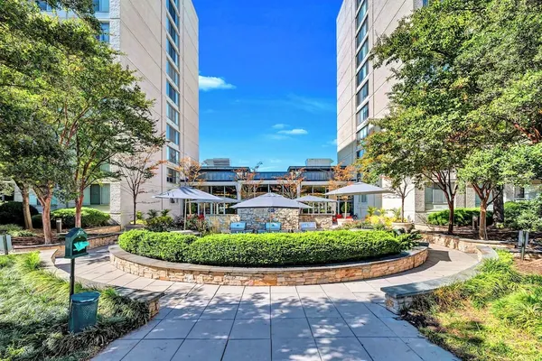 Photo 1 - Restful Stay in DC Apartments