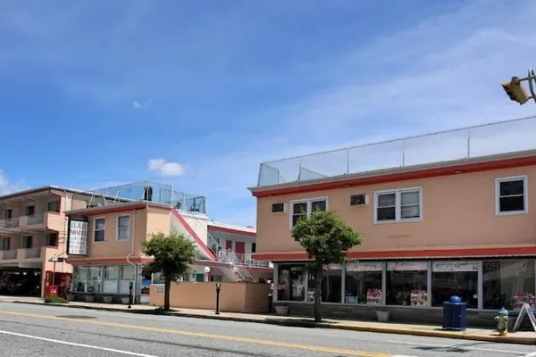 Photo 1 - El Ray motel