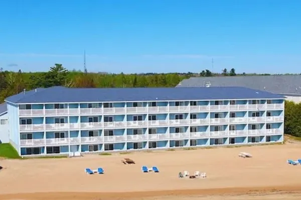 Photo 1 - Blue Water Beachfront Hotel & Waterpark
