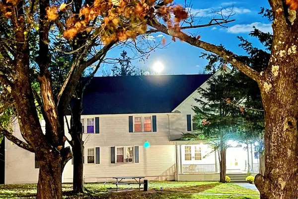 Photo 1 - Grand Lake Hotel