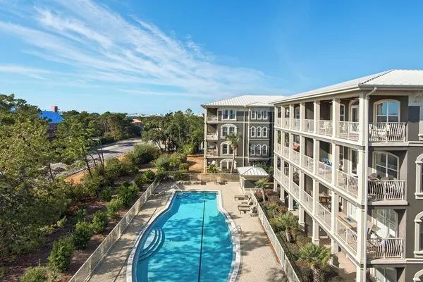 Photo 1 - 5 Minutes to Beach - Large Complex Pool