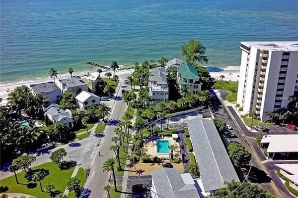 Photo 1 - Gulf Holiday - Unit 09 by Beachside Management