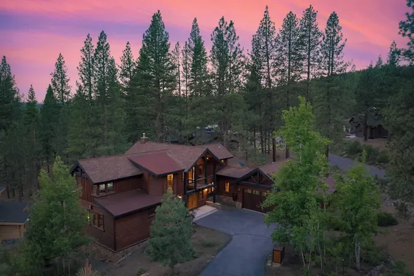 Photo 1 - Grays Crossing by Avantstay Stunning 4bdr Cabin