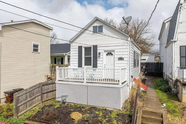 Photo 1 - The Covington Cottage Modern 2 BDR Charmer