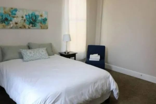 Photo 1 - Windsor Park Pad apt 2 min to Mass Ave With AC