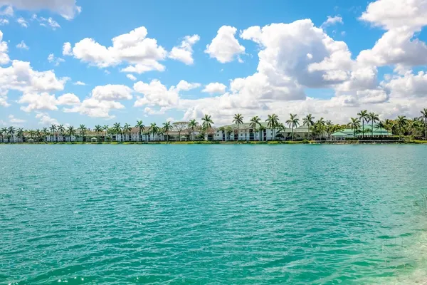 Photo 1 - Tucker At Palm Trace Landings Fort Lauderdale
