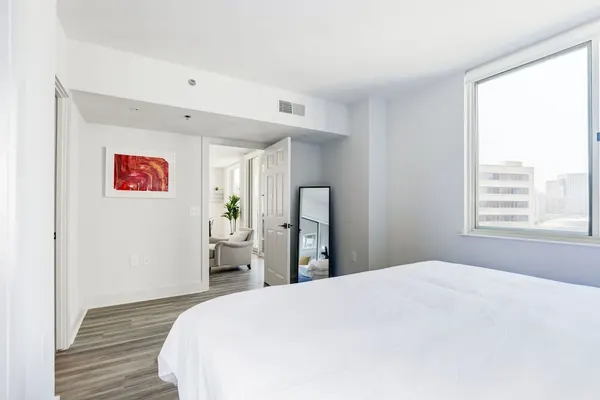 Photo 1 - Elegant 2BR Apartment - Minutes to D.C.