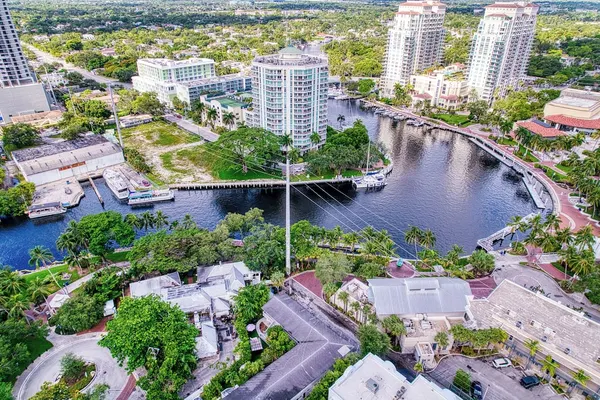 Photo 1 - Riverbend by Lowkl