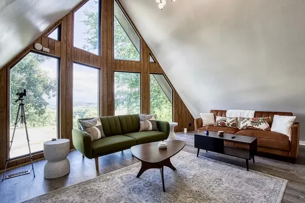 Photo 1 - Unique 4bed 3bath A-frame