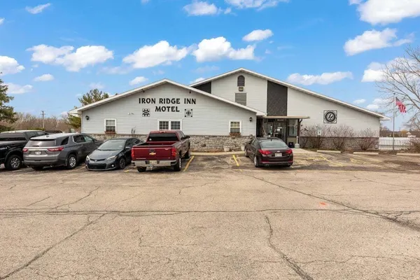 Photo 1 - Iron Ridge Inn Motel