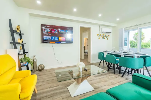 Photo 1 - Newly Remodeled 2b2b APT Near Pasadena Old Town