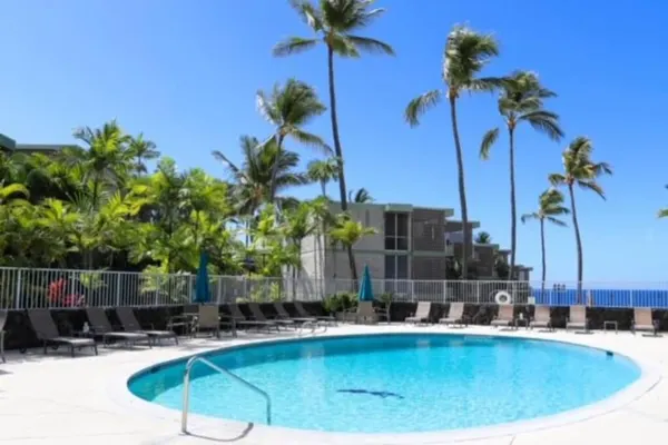 Photo 1 - Enjoy the Sunset Ocean Front 1BR Apt-pool On-site
