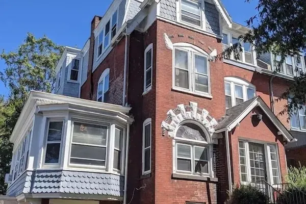 Photo 1 - The Loft At Gilpin Placeking Bedtrolley Square! 1 Bedroom Apts by RedAwning