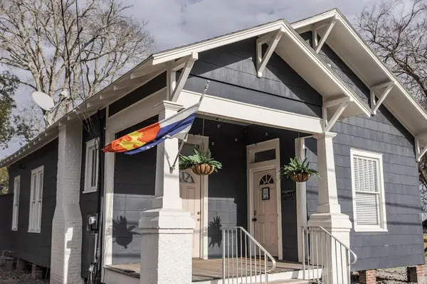 Photo 1 - Evangeline A in Lafayette