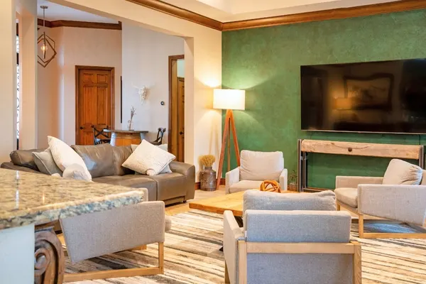 Photo 1 - Peaceful Luxurious Ranch Family Reunion