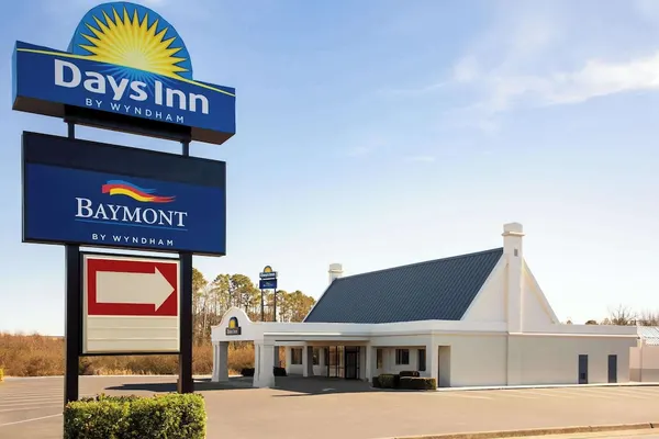Photo 1 - Baymont By Wyndham Emporia Va
