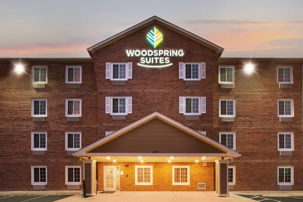 Photo 1 - WoodSpring Suites Columbus Urbancrest