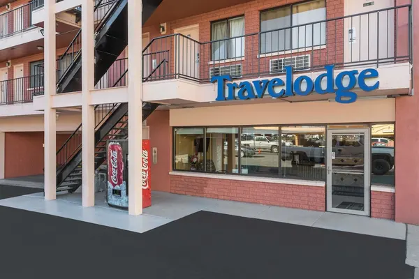 Photo 1 - Travelodge by Wyndham Reno Downtown