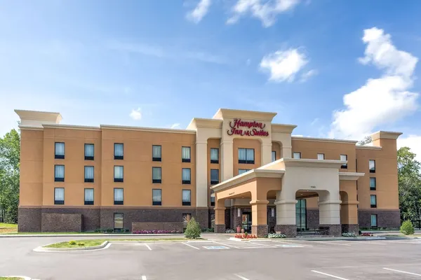 Photo 1 - Hampton Inn & Suites Manchester