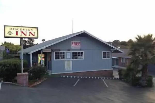 Photo 1 - Discovery Inn