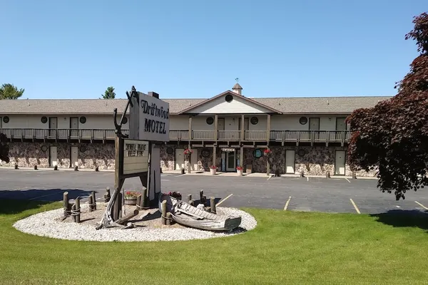 Photo 1 - Driftwood Motel