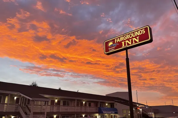 Photo 1 - Fairground Inn