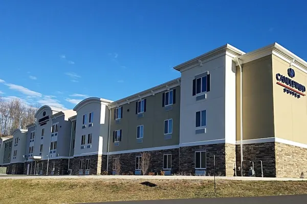 Photo 1 - Candlewood Suites MORGANTOWN-UNIV WEST VIRGINIA, an IHG Hotel