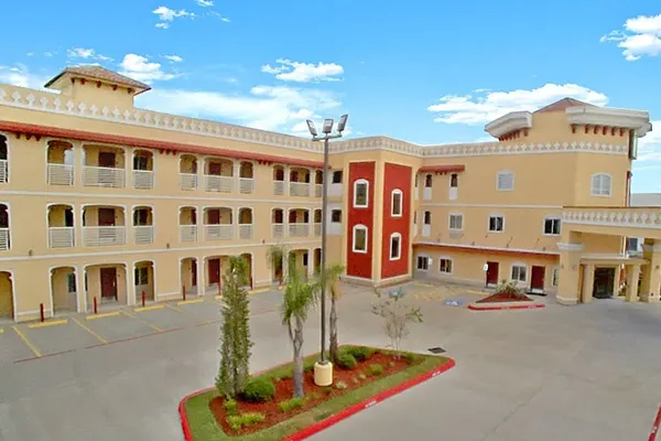 Photo 1 - Palacio Royale Inn Houston NW Beltway 8