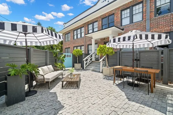 Photo 1 - The Adaline 5 by Brightwild Classy Hyde Park Apt