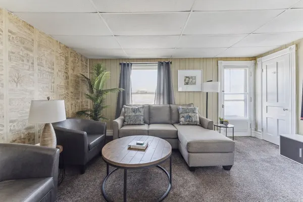 Photo 1 - Snug Escape Close To Niagara Falls 2 Bedroom Home