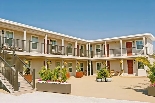 Photo 1 - Beach 5 Villas - Immaculate 300 steps from the Ocean