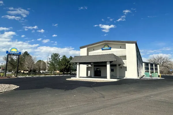 Photo 1 - Days Inn by Wyndham Farmington NM