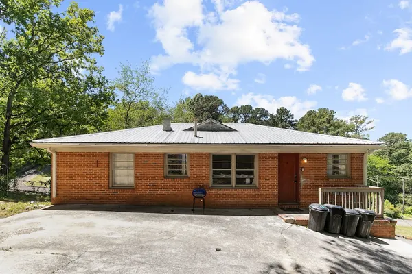 Photo 1 - Beds on Broadmoor Two Units
