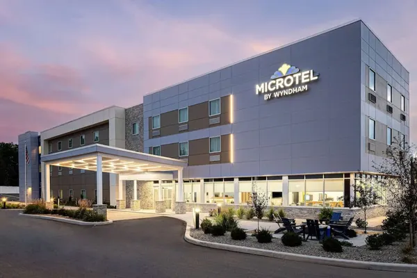 Photo 1 - Microtel Inn & Suites by Wyndham Prattville Montgomery