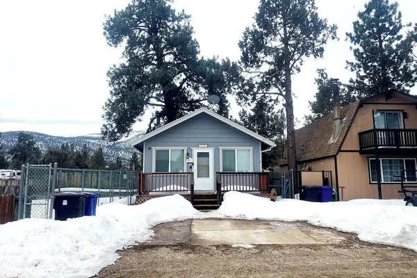 Photo 1 - Lazy Bear Cabin