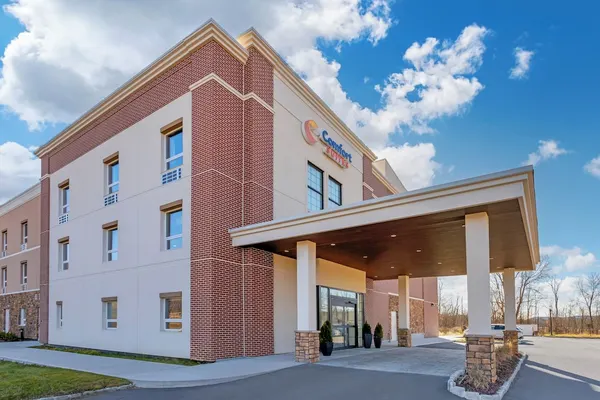 Photo 1 - Comfort Suites Central Valley - Woodbury