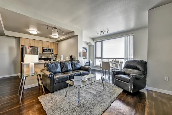 Photo 1 - Global Luxury Suites at Woodbury