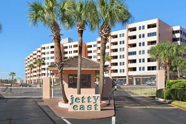 Photo 1 - Jetty East 404a