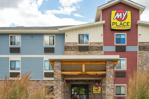 Photo 1 - My Place Hotel-Redding CA